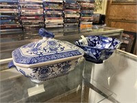 2 Pcs of Oriental Blue & White Ceramic
