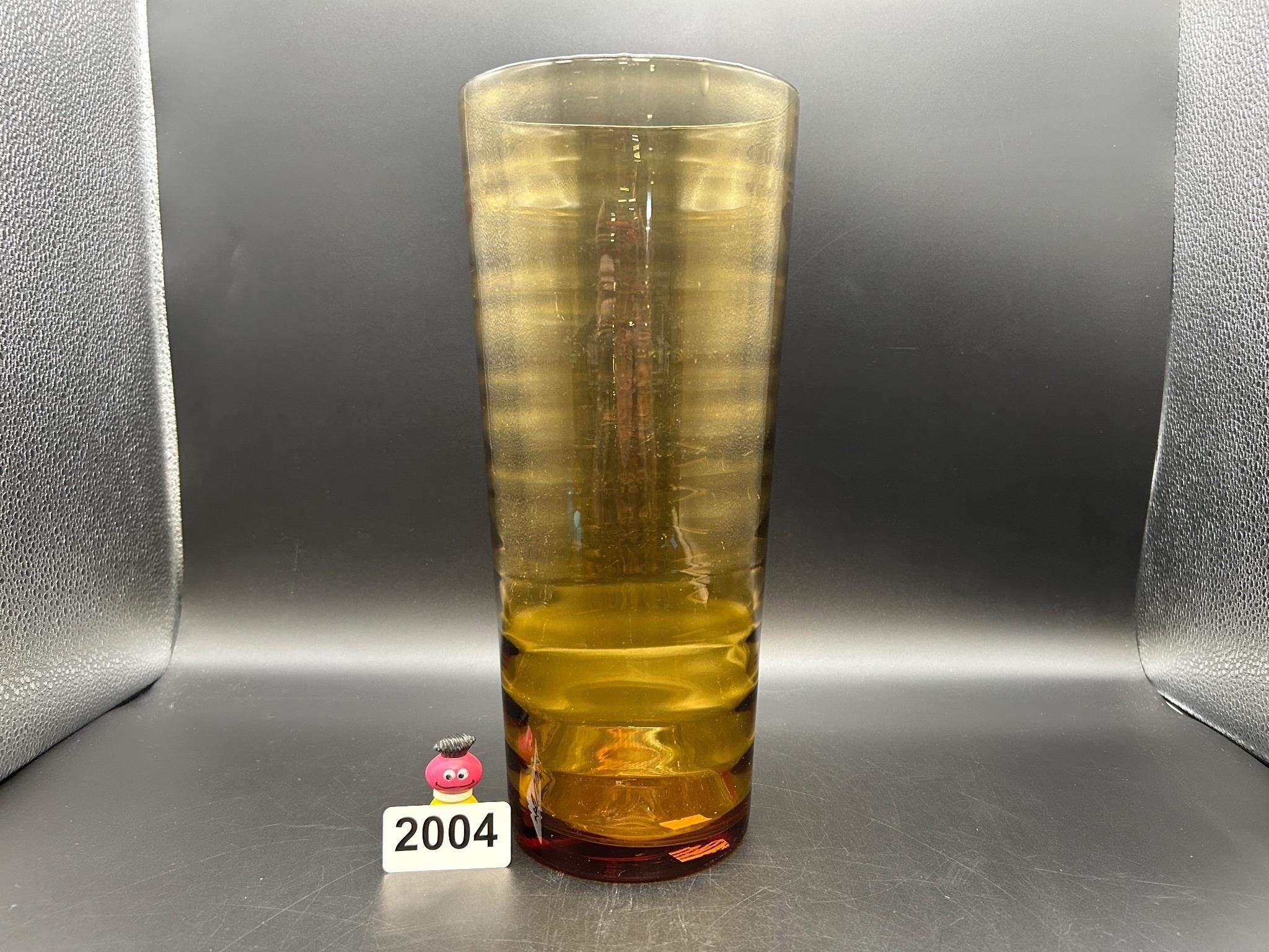 12" tall cilindrical Glass Vase