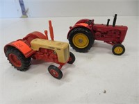 MH and Case toy tractors, 1/43