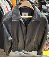 Burk's Bay Size Men's Large Genuine Leather Jacket