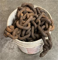 Small Bucket of Chain -Unknown Length