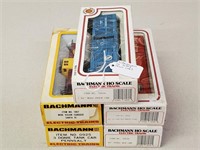 (5) Bachmann HO Scale Train Cars In Boxes