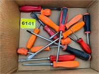 Box Assorted Snap-On Screw Drivers