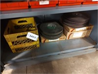 Lower shelf with 14 inch abrasive disc and