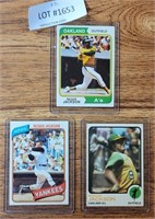 3 REGGIE JACKSON BASEBALL TRADING CARDS