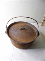 12" Cast Iron Dutch Oven USA