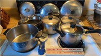 14 Peace Paul Revere ware cooking set, includes 4