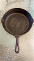 Griswold No 8 cast iron skillet frying pan