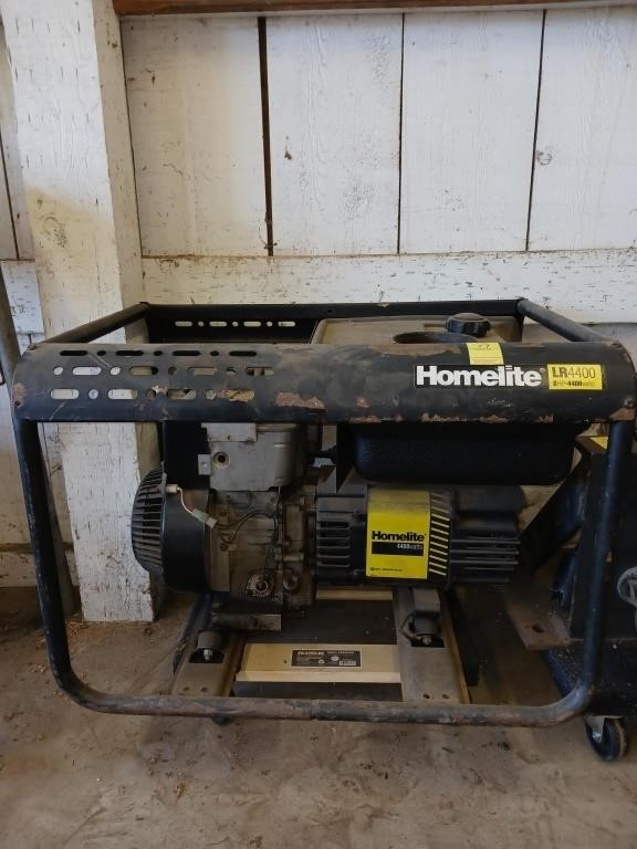 HOMELITE 4400 WATT GENERATOR