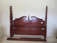 King Size Spindle Poster Bed