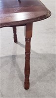 Dinning Table With Leaf