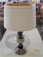 Traditional Style Table Top Lamp