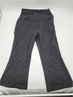 Women's Capri Pants - L