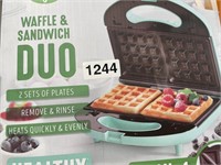 GREEN LIFE 2 IN 1 WAFFEL MAKER RETAIL $50