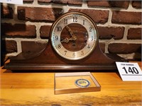 Welby mantle clock w/ key