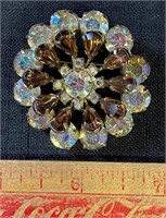 SWEET VINTAGE JAYNEL RHINESTONE BROOCH