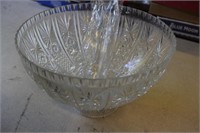 Plastic Punch Bowl w/ladle
