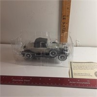 1928 Lincoln roadster diecast car