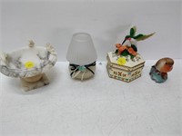 lot of bird related decorations - figure, etc.