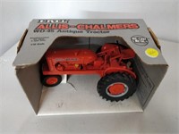 Allis Chalmers WD 45 antique tractor 1/16