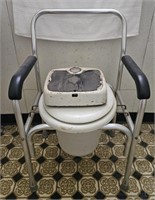 Commode & Vintage Scale