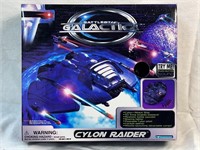 Battlestar Galactica Cylon Raider NIB