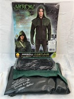Arrow Costume autographed  signed Oliver Queen
