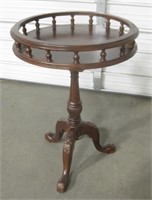 Contemporary Tilt-Top Round Wood Table w/ Rail
