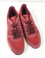 GUC Reebok Suede Red Vintage Shoes (Size: 7W)