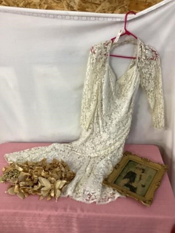 Vintage New Leaf Wedding Dress, size 12, has