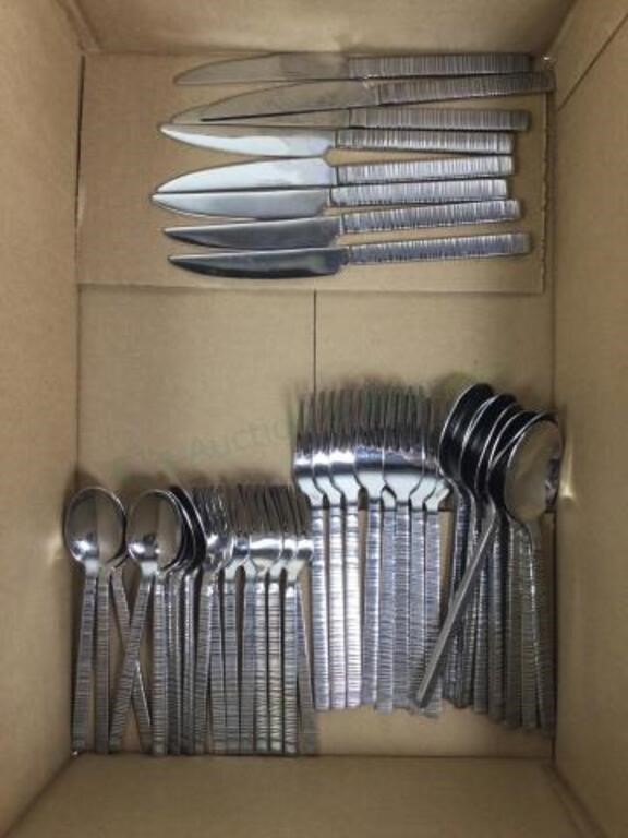 (40) Hampton Azur Stainless Steel Flatware