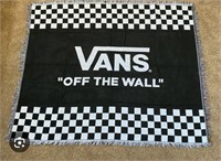 NEW VANS FAMILY OFF THE WALL THROW BLANKET F