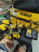 DeWalt 20v brushless 2 tool combo kit