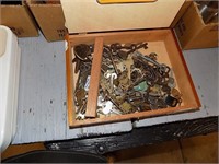 BOX LOT OF OLD KEYS