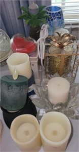 COLLECTION OF CANDLE HOLDERS W/CANDLES AND