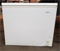 Haier 7 Cubic Ft. Chest Freezer. Works.
