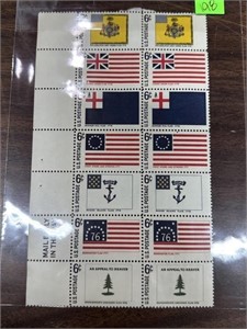 QTY 14 STAMPS US FLAGS