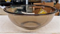 AMBER PYREX 12IN MIXING BOWL