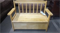 CHILDS STORAGE BENCH