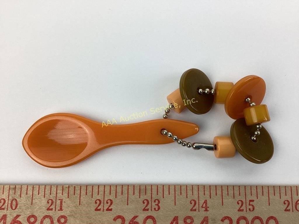 Bakelite Art Deco beads & spoon pendant