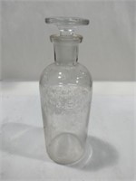 Glass bottle with stopper