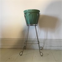 WIRE / CERAMIC PLANT STAND