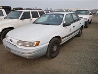 1992 Ford Taurus Sedan