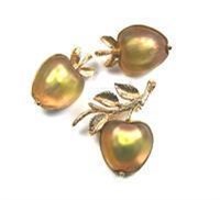 1960s Sarah Coventry Delicious Brooch Set