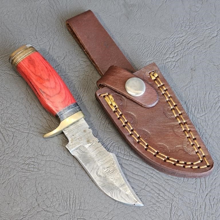 Damascus Knife with Leather Sheath