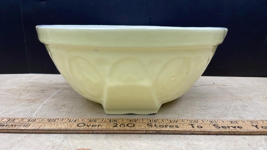 Vintage Ceramic Tilt Stand Mixing Bowl (11"