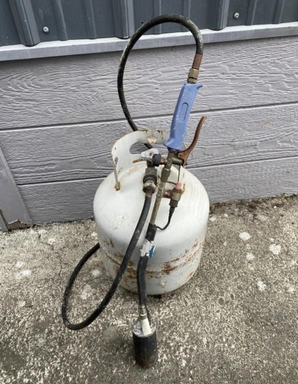 Propane Tank w/Weed Burner Attachment