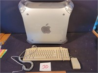 Apple Power Mac G4 tower w Apple Keyboard Mouse