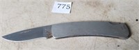 Vintage Buck 525A Folding Knife, About 4 3/4"