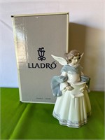 Lladro Hand Made in Spain Angel Cantor Rejoice